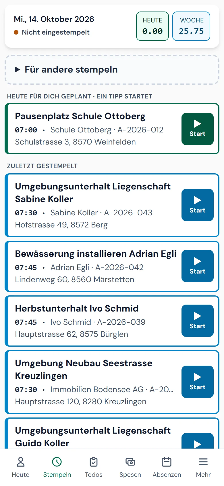 Stempeluhr: auf den Auftrag eingestempelt, am Handy